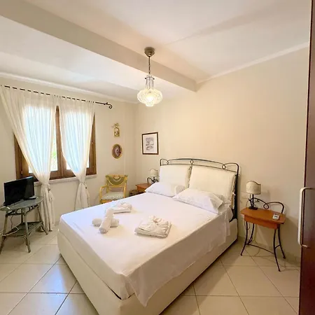 Holiday home Eva House Villasimius