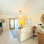 Eva House *